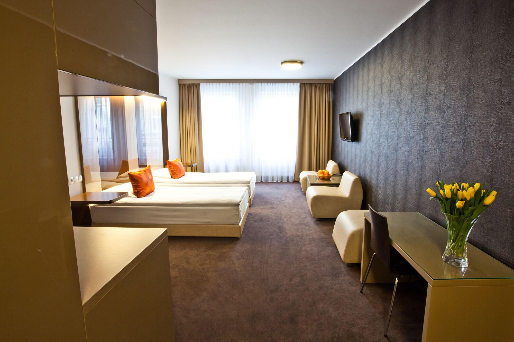 Platinum Aparthotel 3*