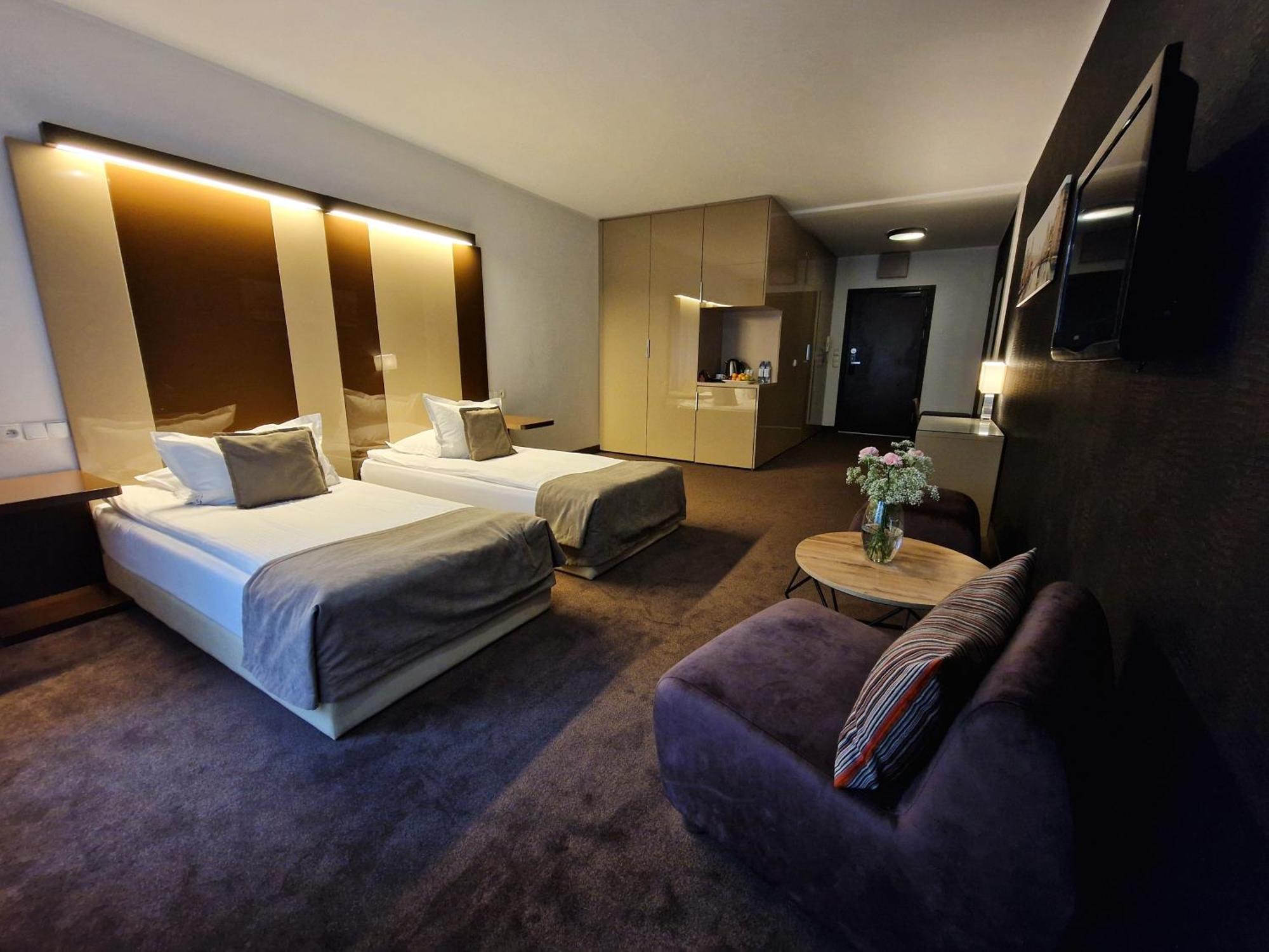 Platinum 3* Poznań
